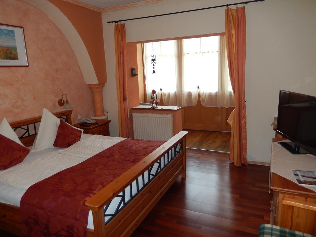 Mariensäule 3*